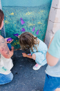 girl painting