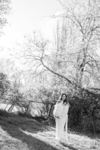 a beautiful black and white photo of a pregnant mom 
