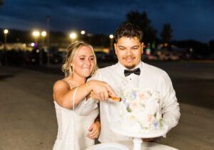 they are cutting the cake