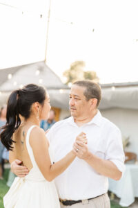 bride and dad dancing 